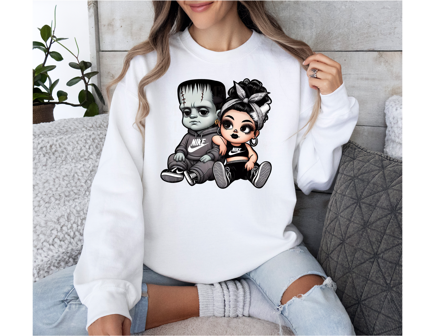 FRANKIE Love Crewneck Sweater